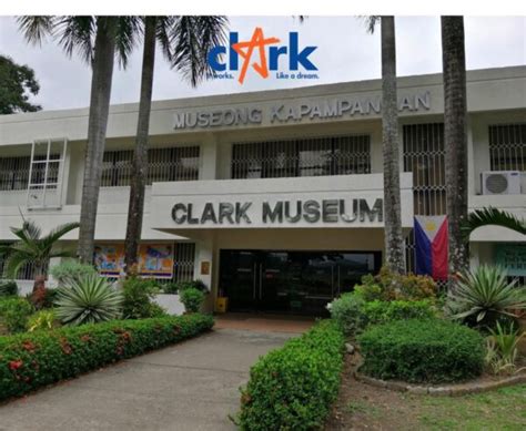 Clark Museum and Clark 4D Theater: Take a peek at Clark’s History.